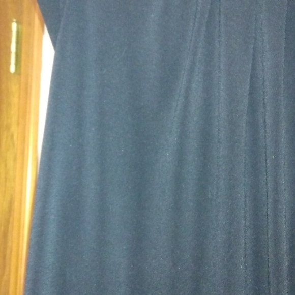 Elle Blouse - Picture 2 of 2